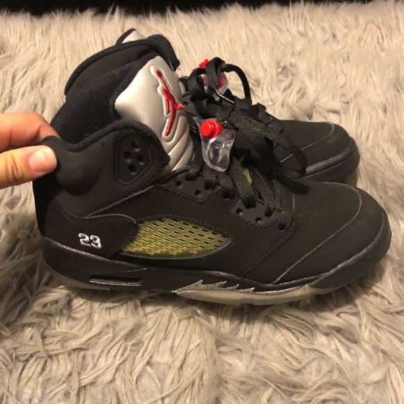 Jordans 5 4.5Y - Picture 2 of 7